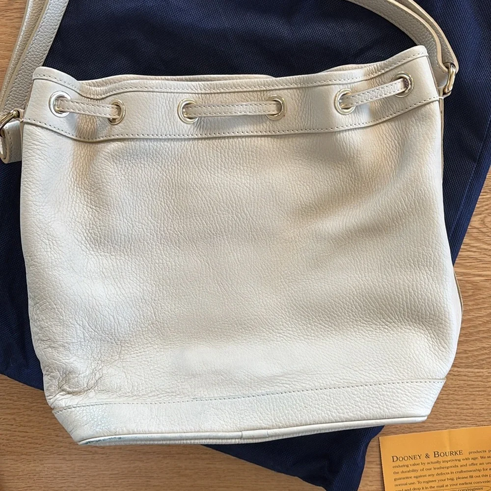 DOONEY & BOURKE 2011 bag w/dust bag and original registration… - Picture 7 of 11